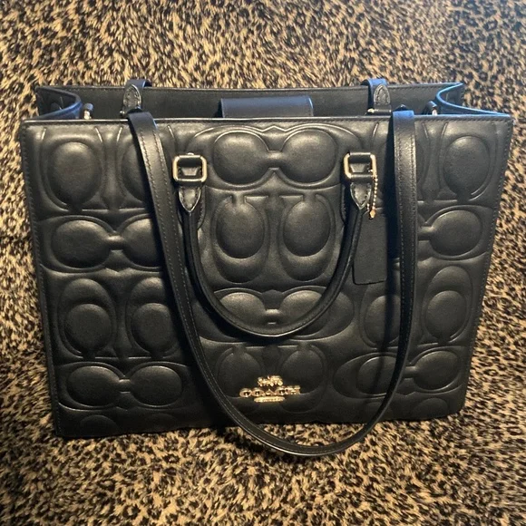 Coach Maggie Tote Bag In Signature Leather - Picture 2 of 7